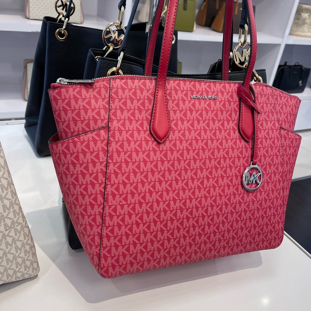 MICHAEL KORS Marilyn Medium Signature Logo Tote Bag
Dark Raspberry 
NWT - Picture 5 of 16